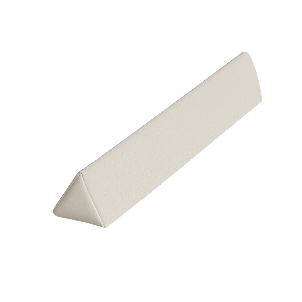 ACU-1004-013 Bellezi Triangle Fill-up Cushion Cont